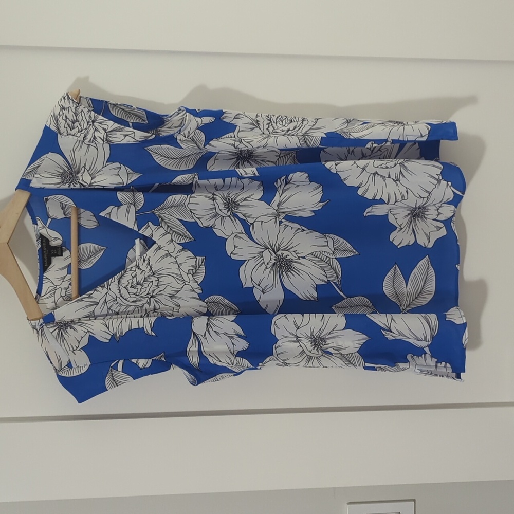 Floral chiffon top